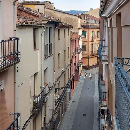 Precioso Apartamento Duplex En El Centro De Olot Daire Dış mekan fotoğraf